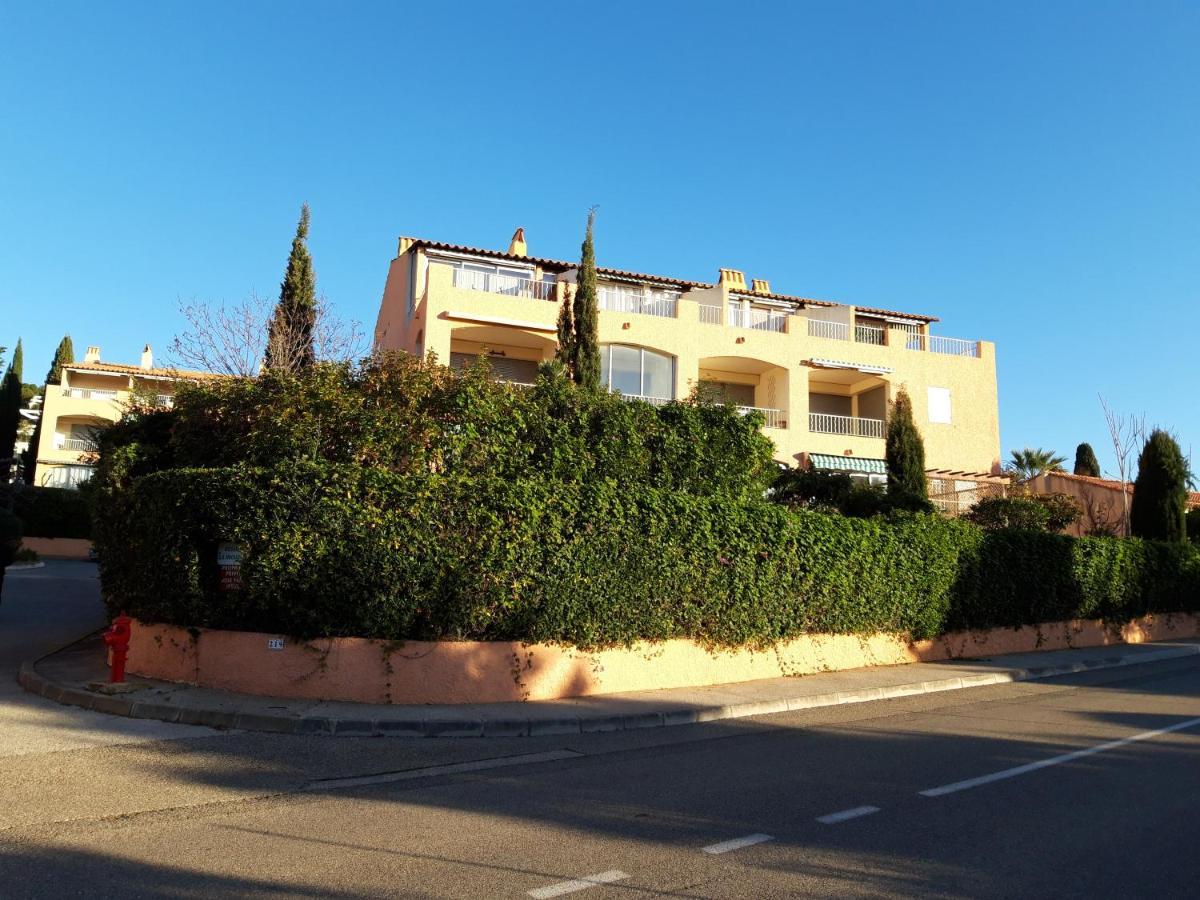 T2, Jardin, Veranda Chambre, Climatisation, Parking Privatif, Proche A Pied Centre, Plage, Gare, Pour 3 Adultes Ou 2 Adultes Avec 2 Enfants 邦多勒 外观 照片
