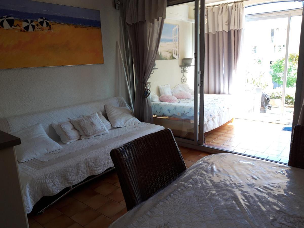 T2, Jardin, Veranda Chambre, Climatisation, Parking Privatif, Proche A Pied Centre, Plage, Gare, Pour 3 Adultes Ou 2 Adultes Avec 2 Enfants 邦多勒 外观 照片